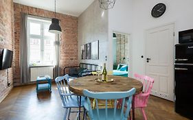 Discover Krakow Apartments - 3 Rakowicka St - Amazing Loft Near Main Station - Netflix